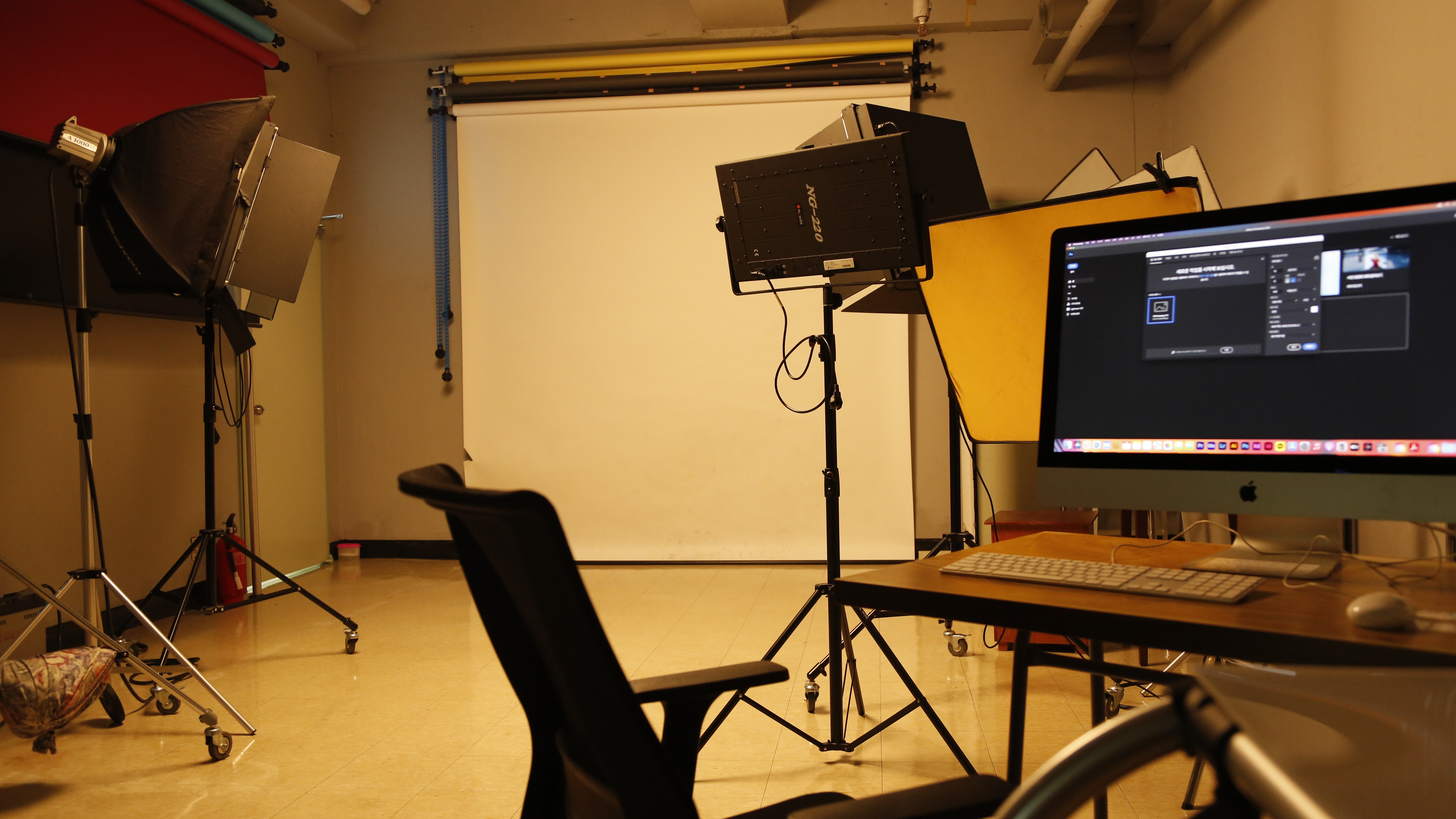 ※사진스튜디오실(일송아트홀 지하 1층 11B109)(KakaoTalk_20220323_122849272.jpg)